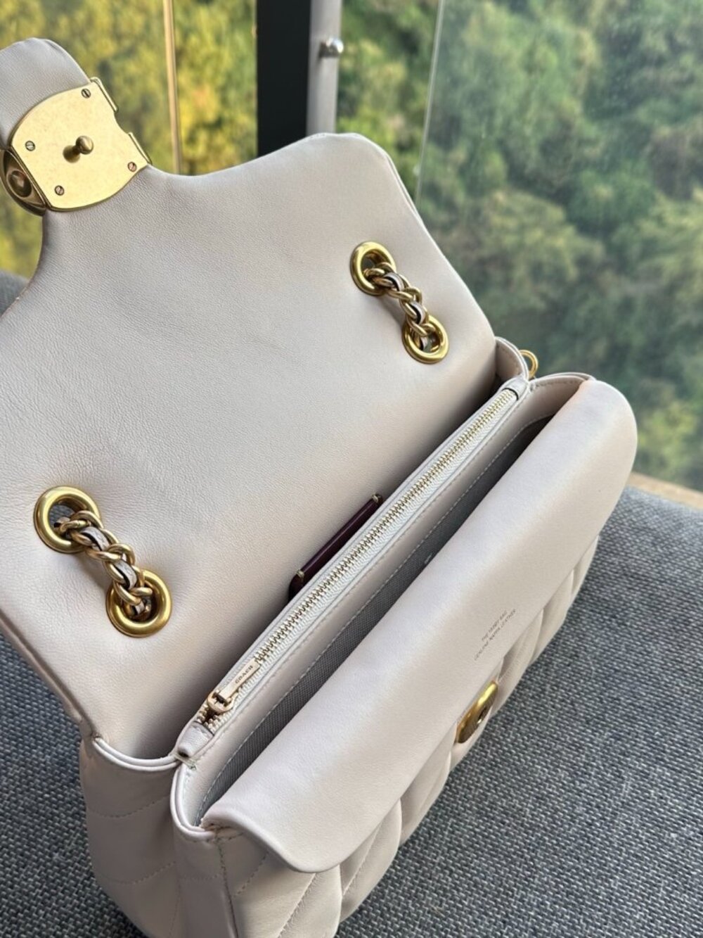 Coach Tabby 26 Shoulder Bag Crossbody Authentic - Picture 3 of 6